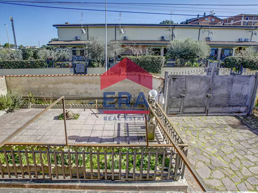 Immagine 14 di Appartamento in vendita  in Via Fosso di Tor Pagnotta 109 a Roma