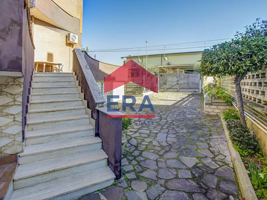 Immagine 16 di Appartamento in vendita  in Via Fosso di Tor Pagnotta 109 a Roma