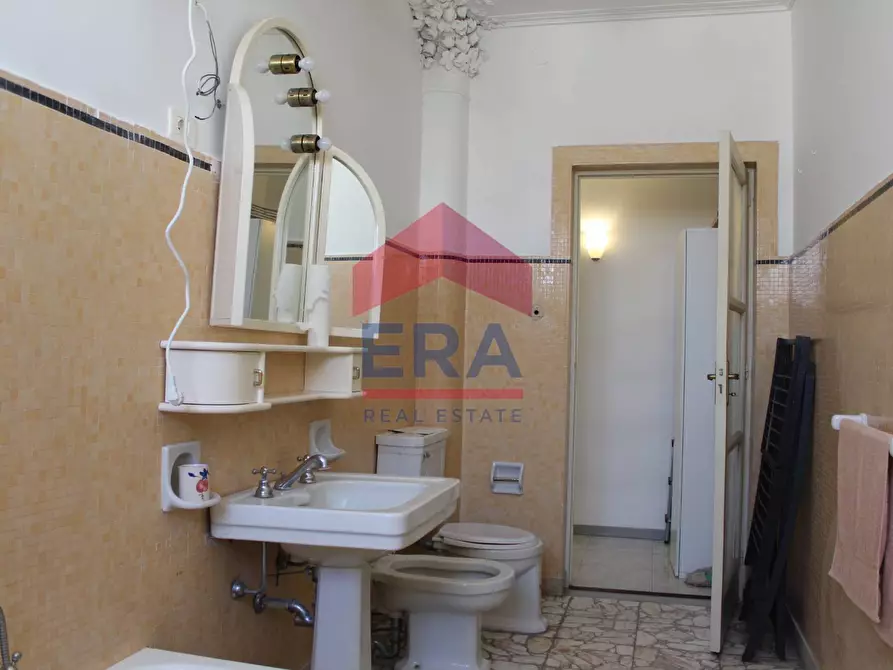 Immagine 19 di Camera in affitto  in via pasubio 17 a Catania