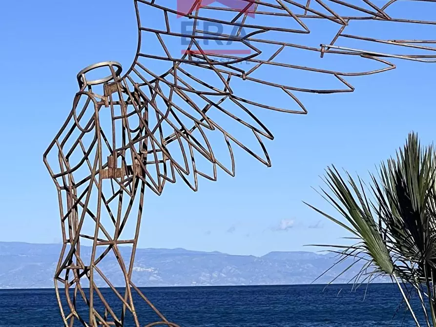 Immagine 2 di Casa semindipendente in vendita  in via Giovanni Calabrò 53 a Giardini-Naxos