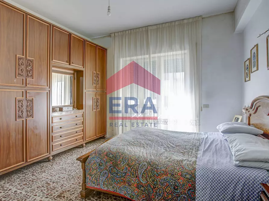 Immagine 5 di Appartamento in vendita  in Viale Danimarca 48 a Pomezia