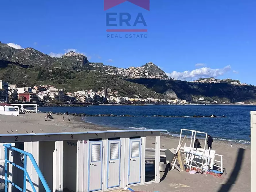 Immagine 3 di Casa semindipendente in vendita  in via Giovanni Calabrò 53 a Giardini-Naxos