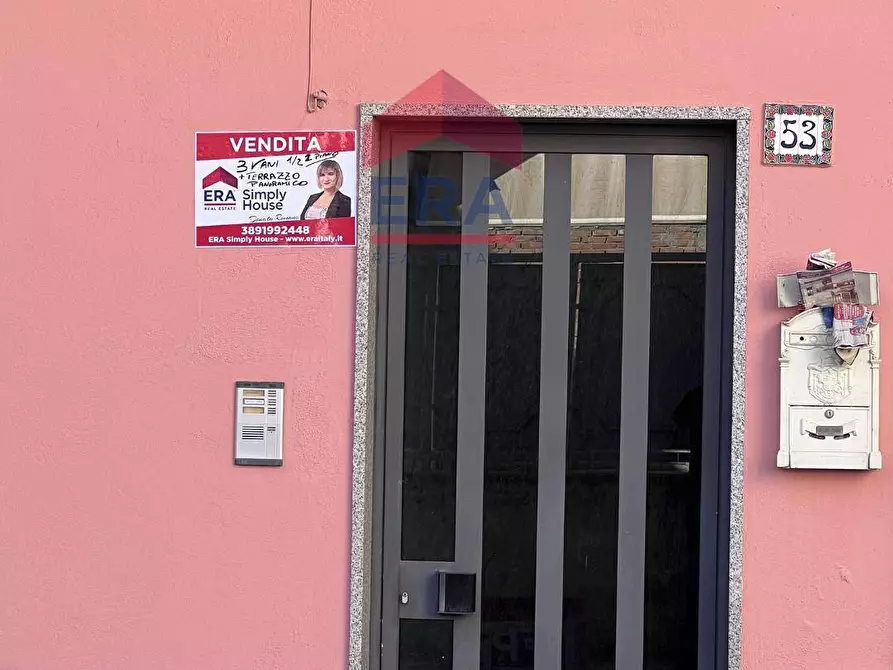 Immagine 7 di Casa semindipendente in vendita  in via Giovanni Calabrò 53 a Giardini-Naxos