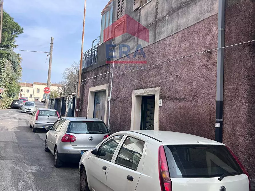 Immagine 17 di Locale commerciale in vendita  in via san giuliano 26 a Trecastagni