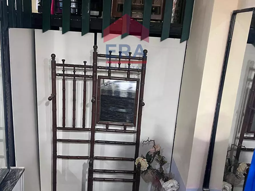 Immagine 6 di Locale commerciale in vendita  in corso sicilia 2 a Trecastagni