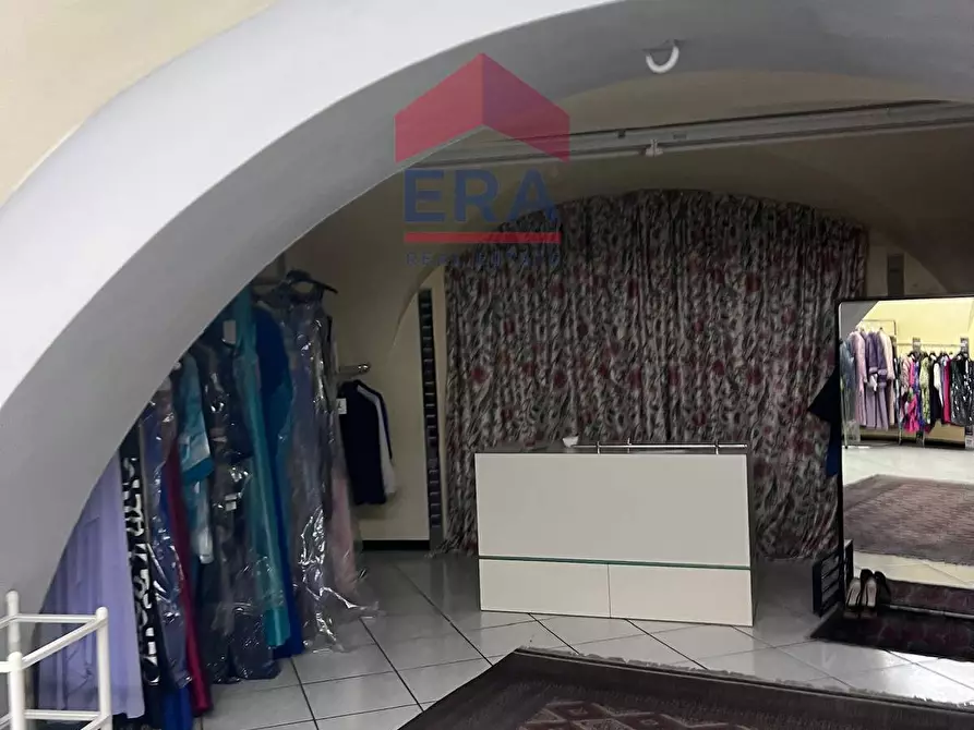 Immagine 7 di Locale commerciale in vendita  in corso sicilia 2 a Trecastagni