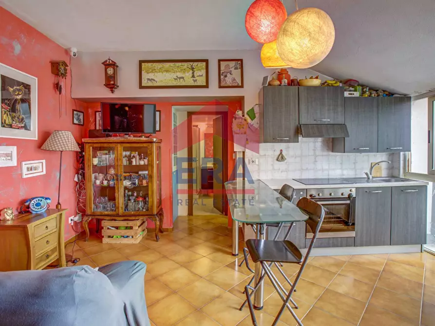 Immagine 22 di Attico in vendita  in Via Catilina 6 a Pomezia