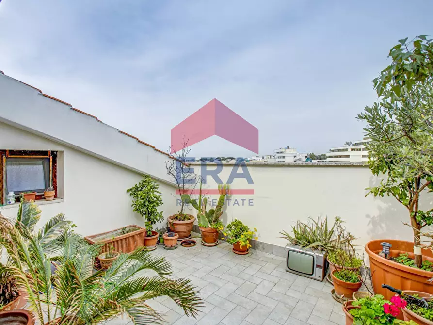 Immagine 31 di Attico in vendita  in Via Catilina 6 a Pomezia