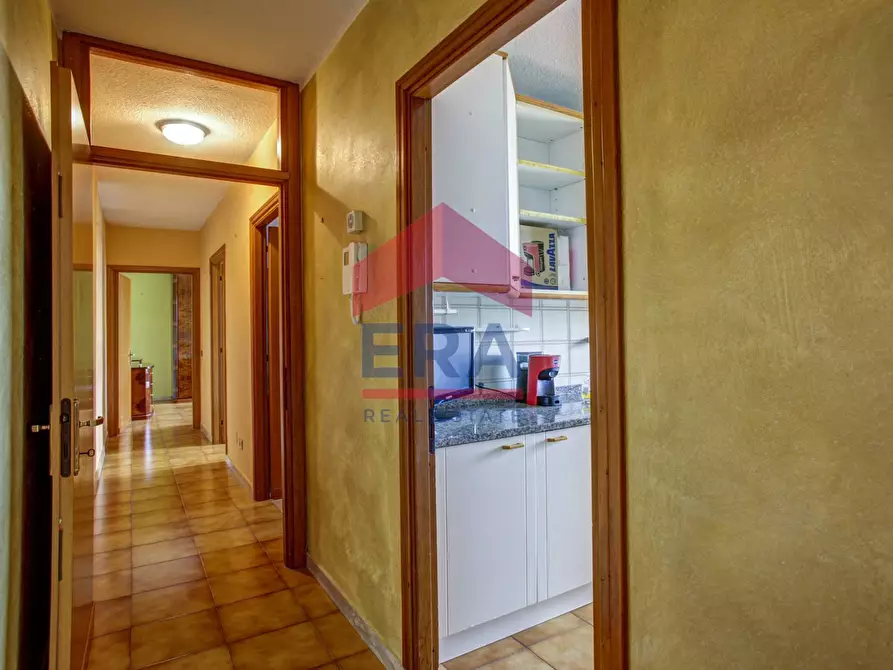 Immagine 6 di Appartamento in vendita  in Via Varrone 33 a Pomezia