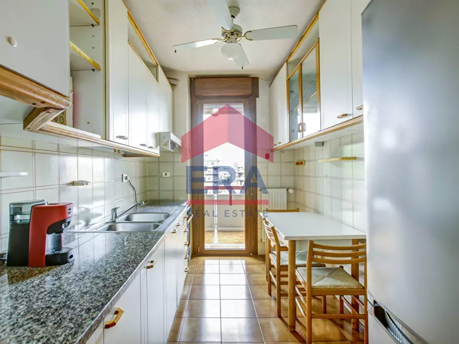 Immagine 7 di Appartamento in vendita  in Via Varrone 33 a Pomezia