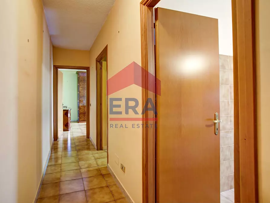 Immagine 8 di Appartamento in vendita  in Via Varrone 33 a Pomezia