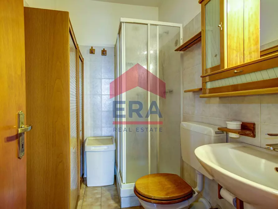 Immagine 13 di Appartamento in vendita  in Via Varrone 33 a Pomezia