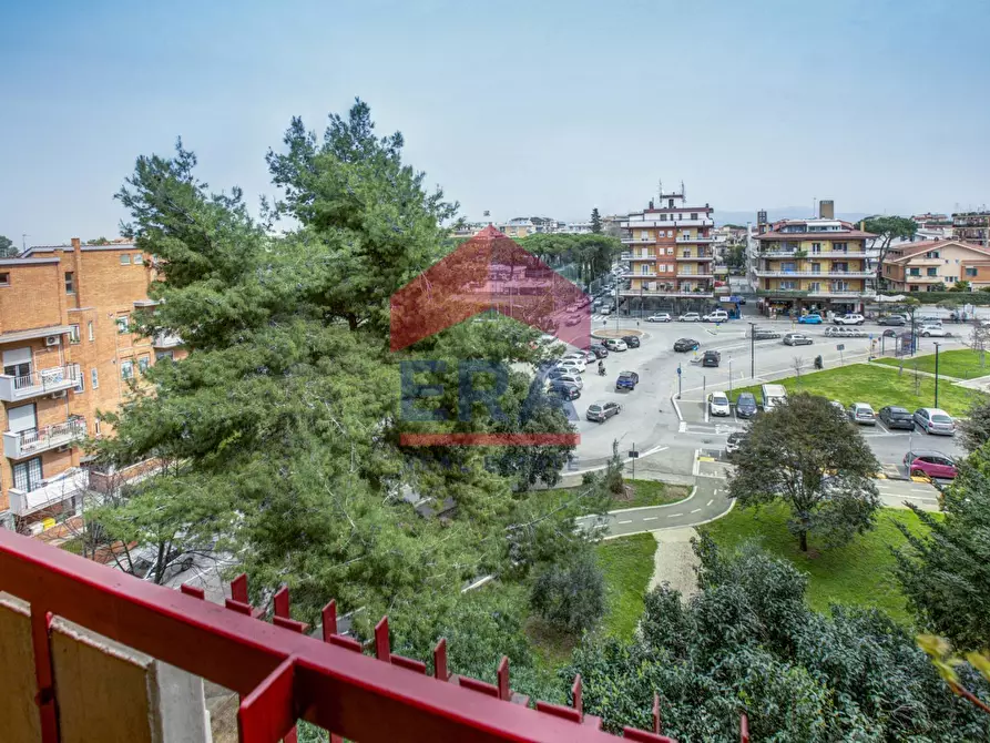 Immagine 19 di Appartamento in vendita  in Via Varrone 33 a Pomezia