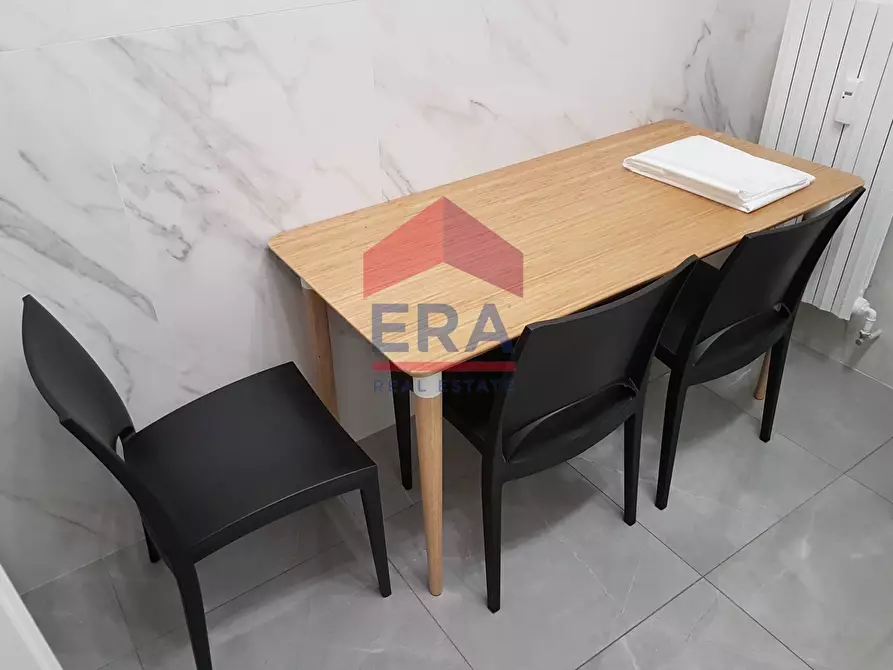 Immagine 9 di Appartamento in vendita  in Largo Promessi Sposi 8 a Milano