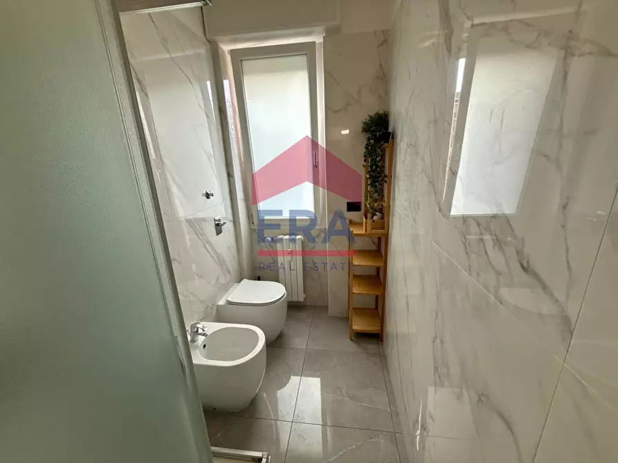 Immagine 23 di Appartamento in vendita  in Largo Promessi Sposi 8 a Milano