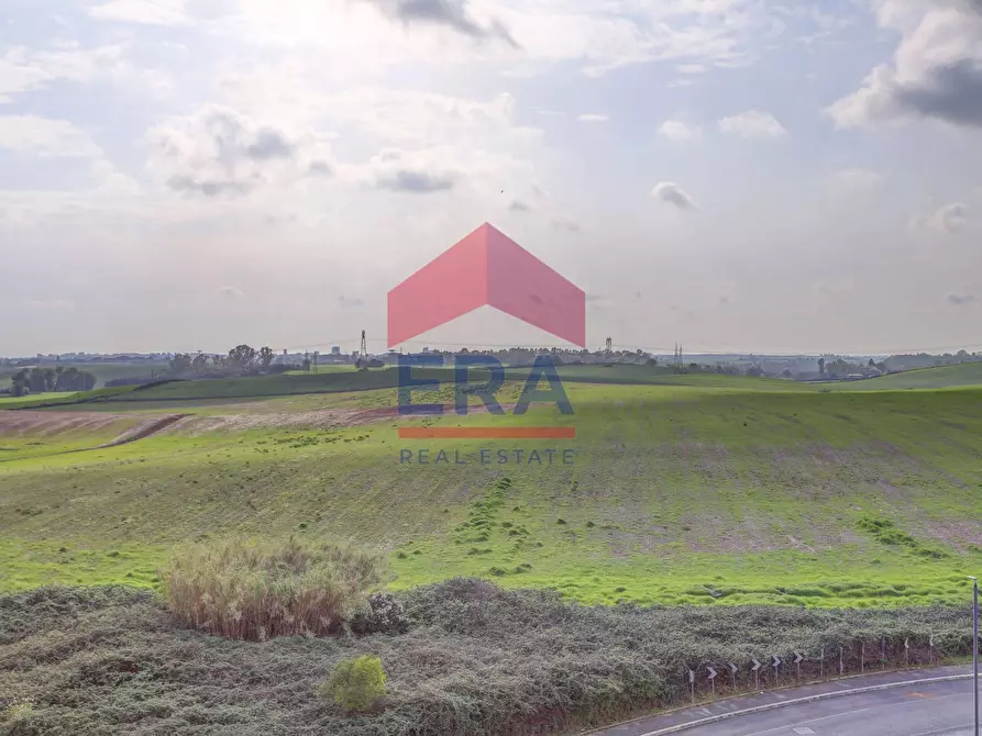 Immagine 7 di Appartamento in vendita  in viale delle Arti 11 a Pomezia