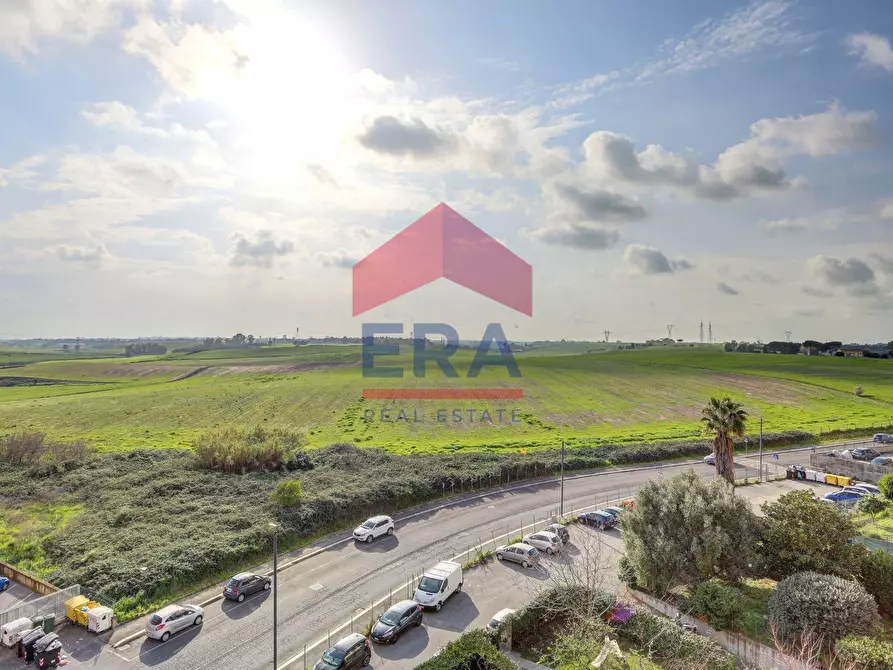 Immagine 11 di Appartamento in vendita  in viale delle Arti 11 a Pomezia