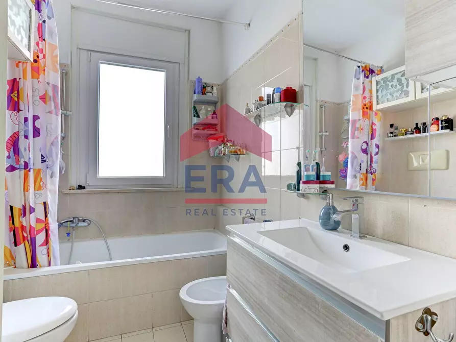 Immagine 12 di Appartamento in vendita  in viale delle Arti 11 a Pomezia