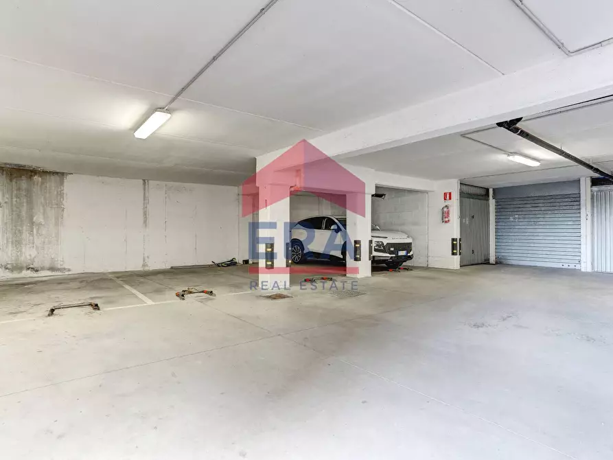 Immagine 19 di Appartamento in vendita  in viale delle Arti 11 a Pomezia