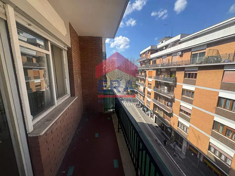 Immagine 16 di Appartamento in vendita  in Piazza Baldassarre Avanzini a Roma