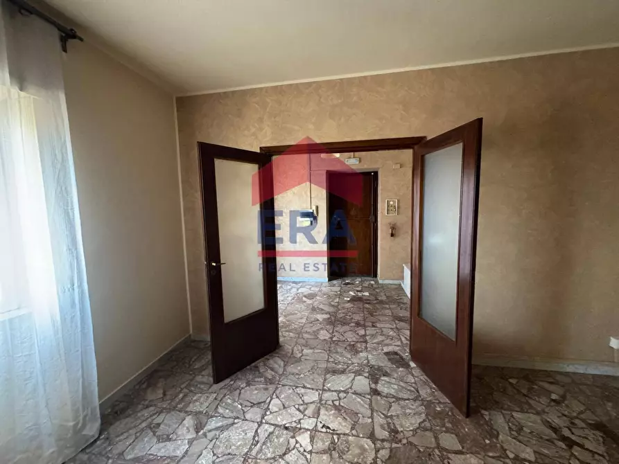 Immagine 4 di Appartamento in vendita  in Piazza Baldassarre Avanzini a Roma