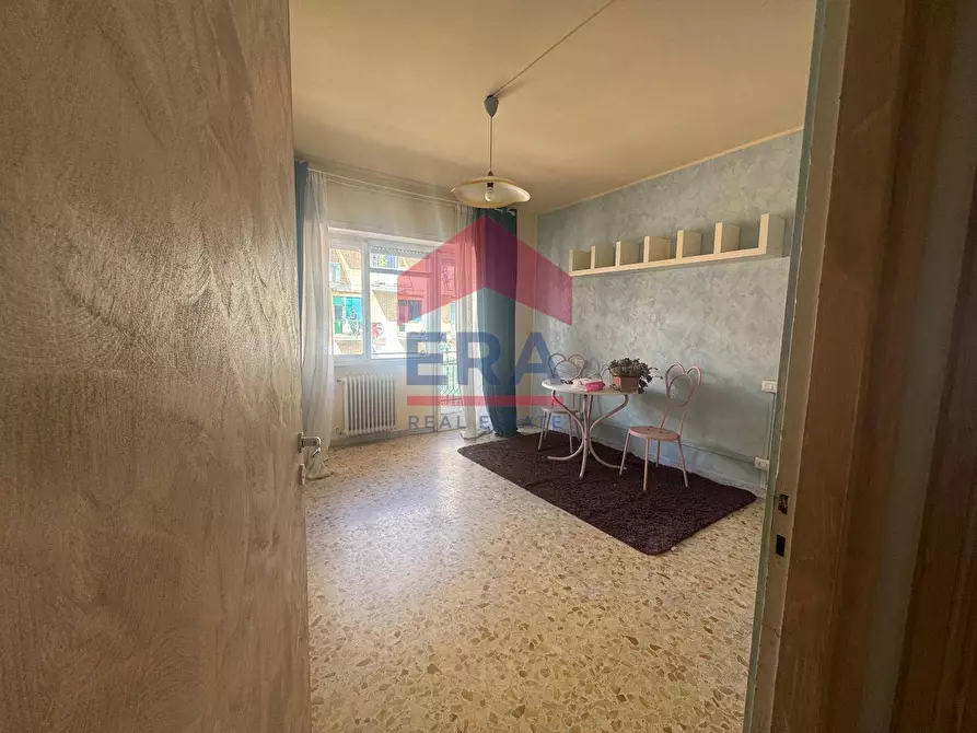 Immagine 14 di Appartamento in vendita  in Piazza Baldassarre Avanzini a Roma