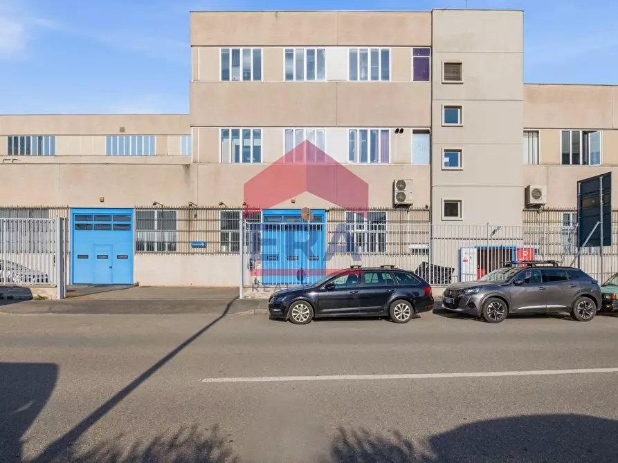 Immagine 4 di Ufficio in vendita  in via Lorenteggio 280/2 a Milano