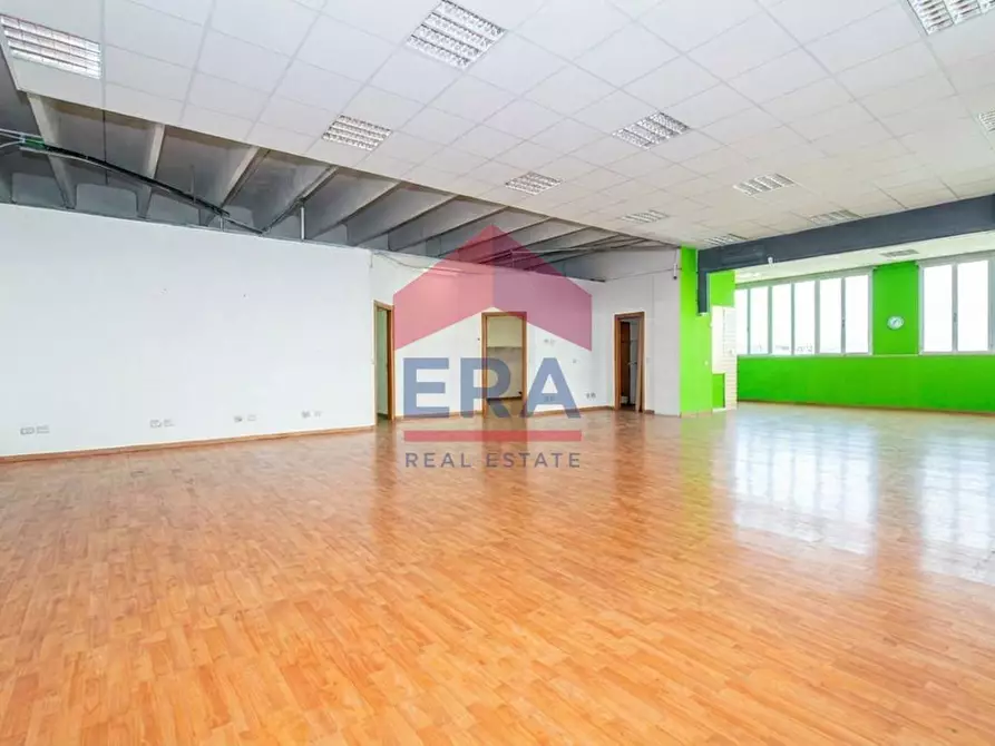 Immagine 12 di Ufficio in vendita  in via Lorenteggio 280/2 a Milano