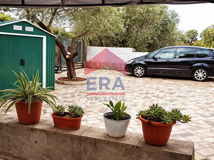 Immagine 3 di Villa in vendita  in via san berardo dei marsi 42 a Ardea