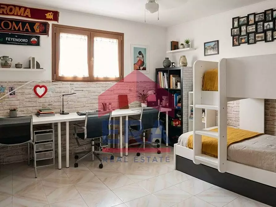 Immagine 9 di Villa in vendita  in via san berardo dei marsi 42 a Ardea