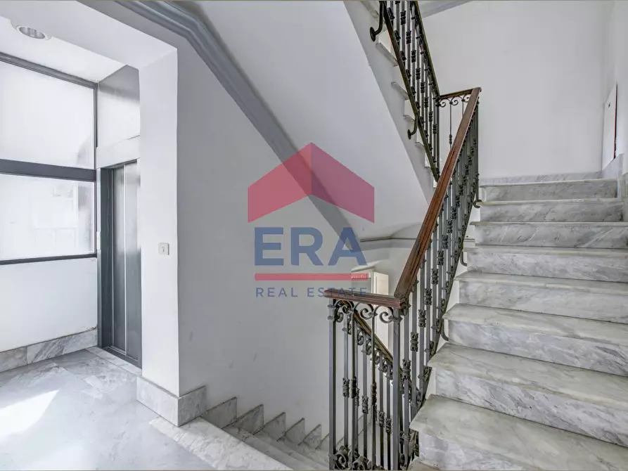 Immagine 5 di Ufficio in affitto  in Via Frattina a Roma