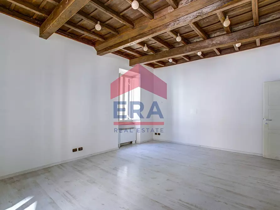 Immagine 8 di Ufficio in affitto  in Via Frattina a Roma