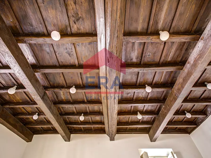 Immagine 12 di Ufficio in affitto  in Via Frattina a Roma