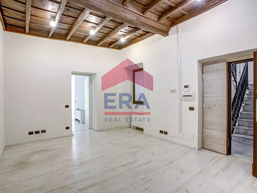 Immagine 2 di Ufficio in affitto  in Via Frattina a Roma