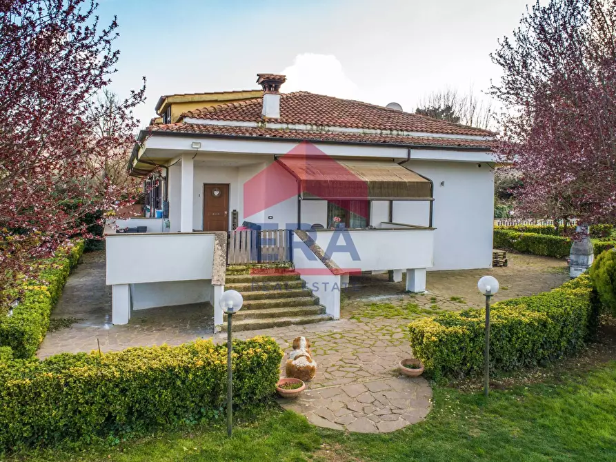 Immagine 10 di Casa semindipendente in vendita  in Via di Velletri a Rocca Priora