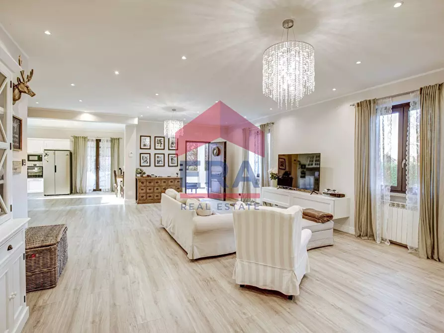 Immagine 18 di Casa semindipendente in vendita  in Via di Velletri a Rocca Priora