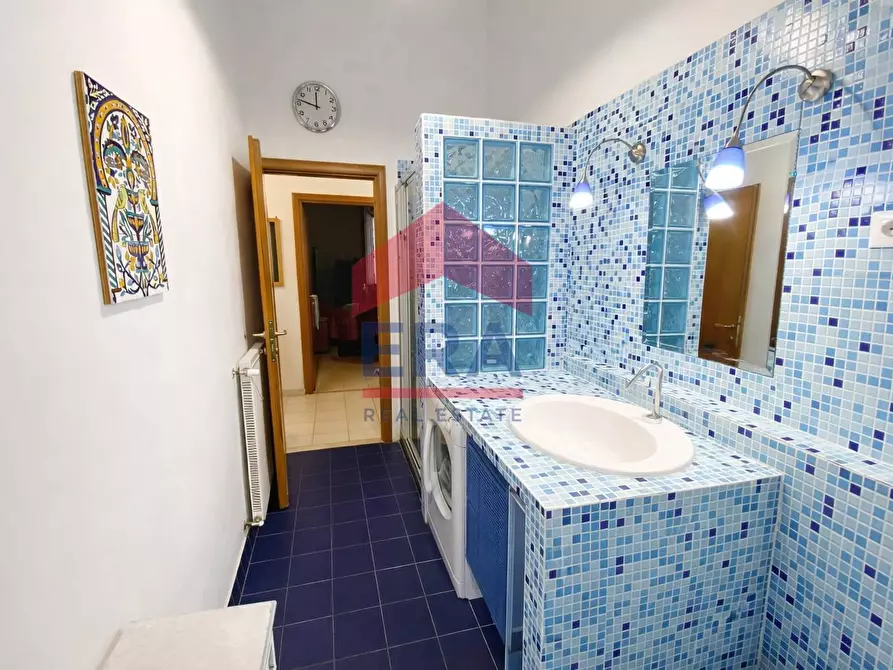 Immagine 12 di Appartamento in vendita  in Piazza Melozzo Da Forli' a Roma