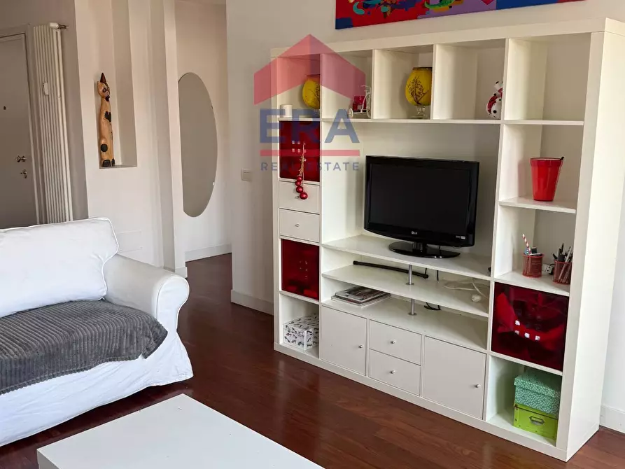 Immagine 4 di Appartamento in affitto  in Viale Regina Giovanna 36 a Milano