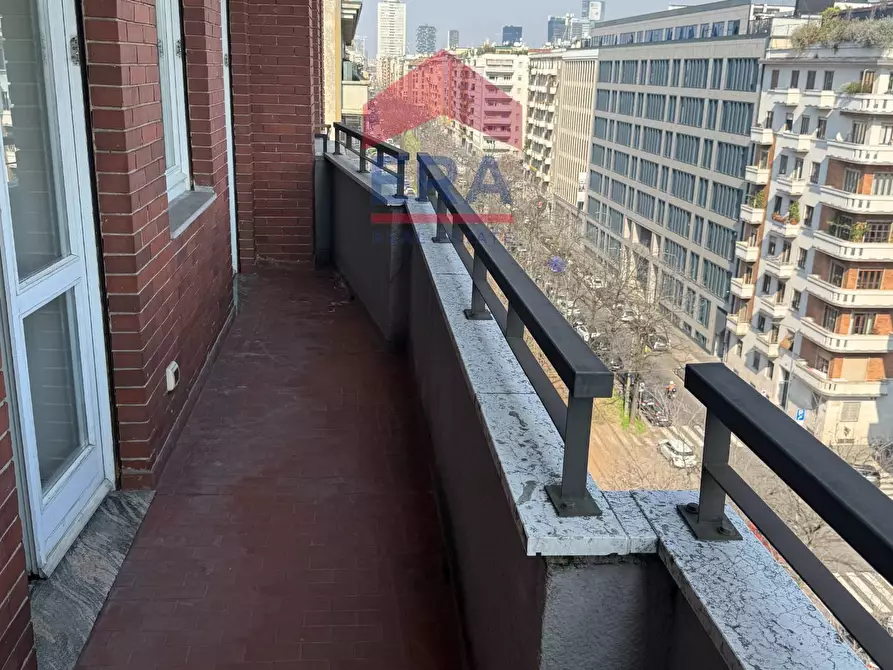 Immagine 7 di Appartamento in affitto  in Viale Regina Giovanna 36 a Milano
