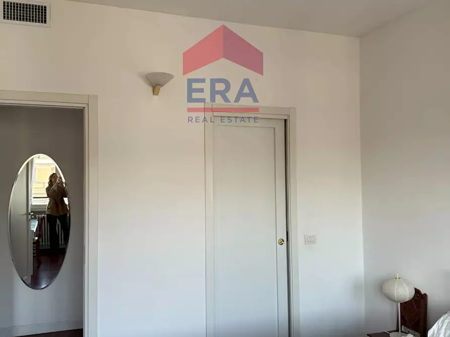 Immagine 13 di Appartamento in affitto  in Viale Regina Giovanna 36 a Milano