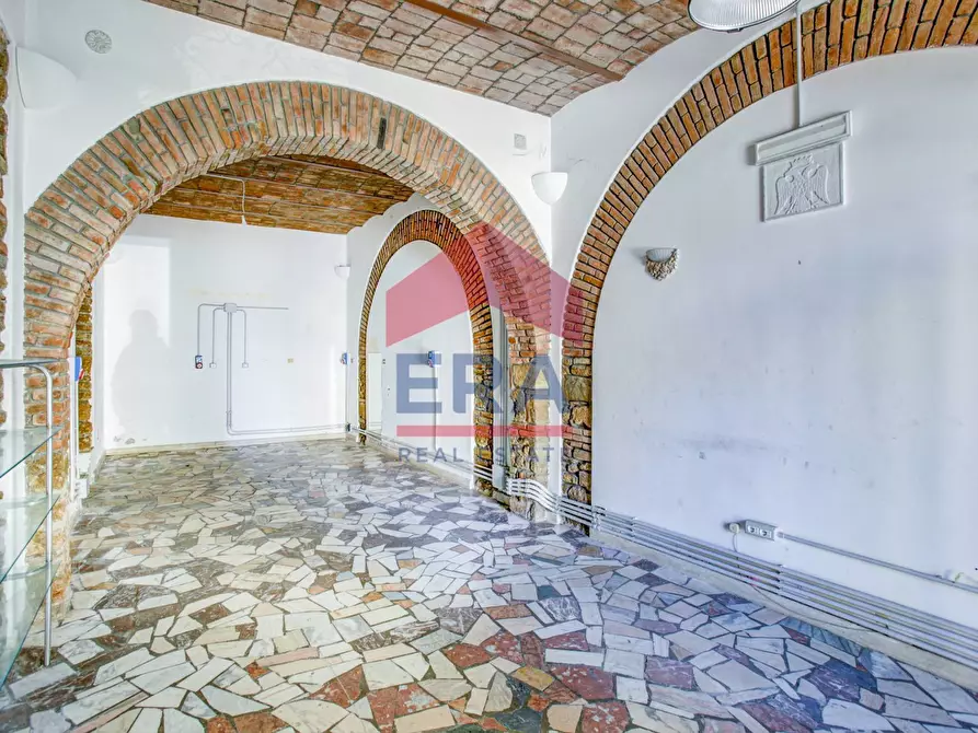 Immagine 7 di Locale commerciale in affitto  in Via Guido Baccelli 56/60 a Civitavecchia
