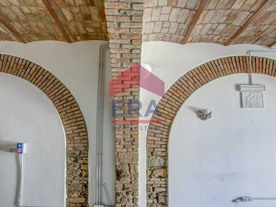 Immagine 18 di Locale commerciale in affitto  in Via Guido Baccelli 56/60 a Civitavecchia