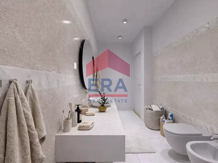 Immagine 42 di Appartamento in vendita  in Via Rocco Pagliara a Roma