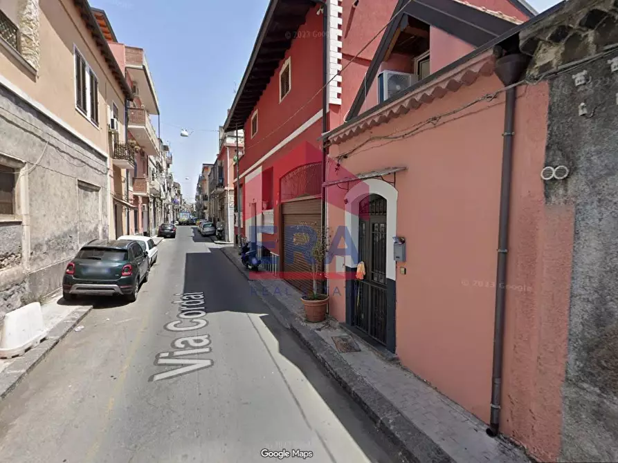 Immagine 3 di Attività commerciale   in Via Cordai a Catania