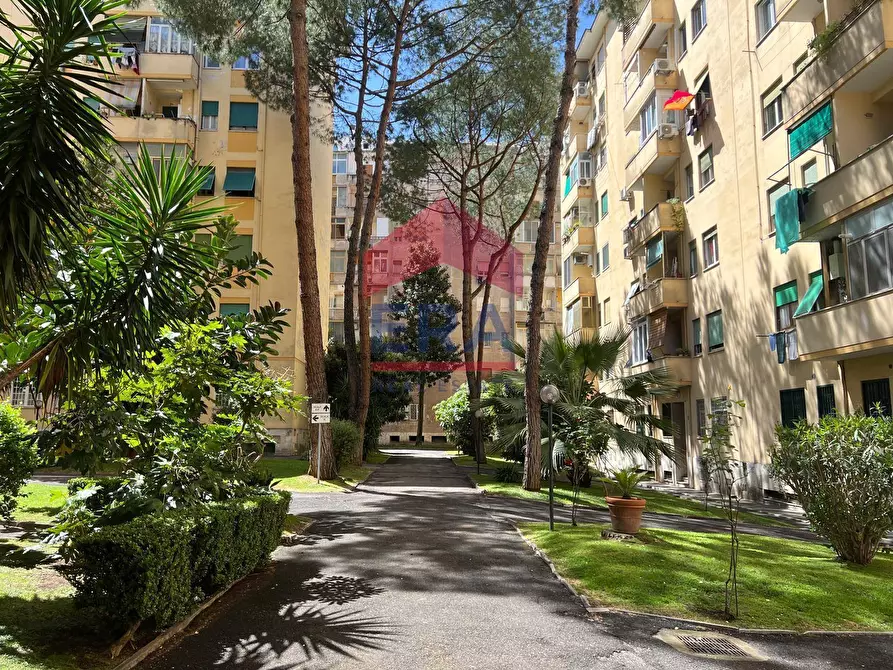 Immagine 1 di Appartamento in vendita  in Via Di Grotta Perfetta 130 a Roma
