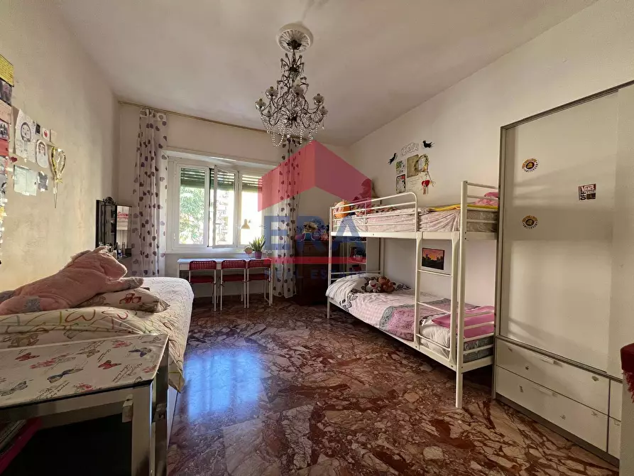 Immagine 9 di Appartamento in vendita  in Via Di Grotta Perfetta 130 a Roma
