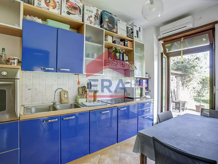 Immagine 12 di Villa in vendita  in Viale Piave 10 a Ardea