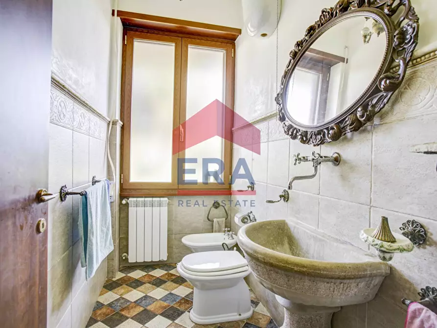 Immagine 13 di Villa in vendita  in Viale Piave 10 a Ardea