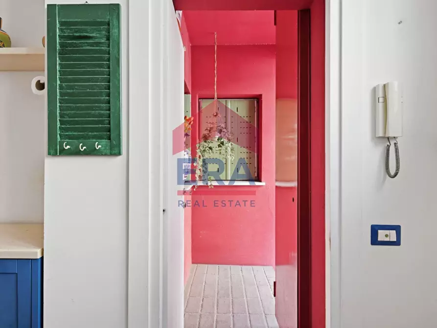 Immagine 9 di Appartamento in vendita  in Via Altaguardia 1 a Milano