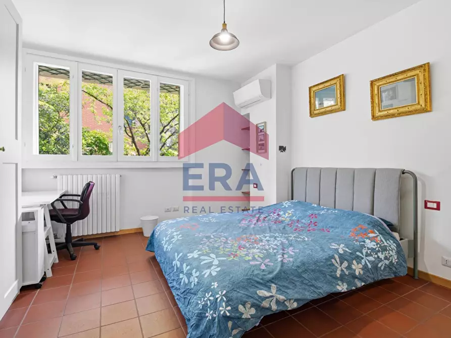 Immagine 13 di Appartamento in vendita  in Via Altaguardia 1 a Milano